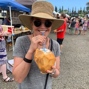 Meet your Posher, Lorie